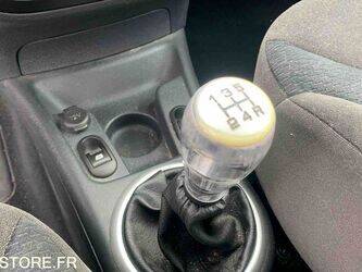 2010-citroen-c3-1460381-47663820