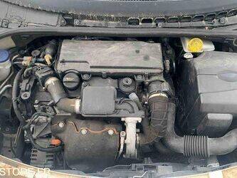 2010-citroen-c3-1460381-47663852