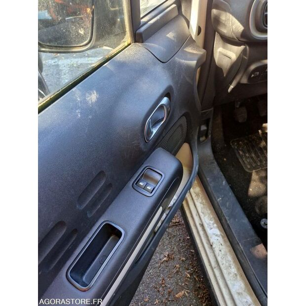 2022 Citroen C3-47664074