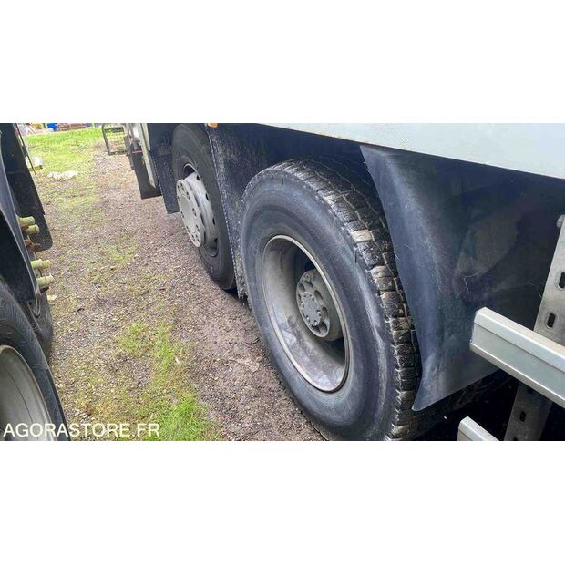 2012 Renault PREMIUM-47664250