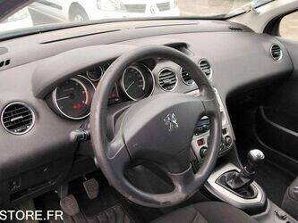 2010-peugeot-308-1460353-47678160