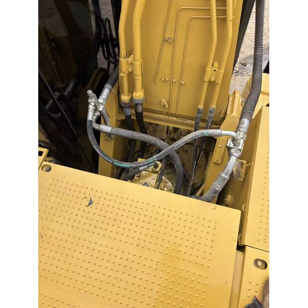 2024 Caterpillar 330-47682120
