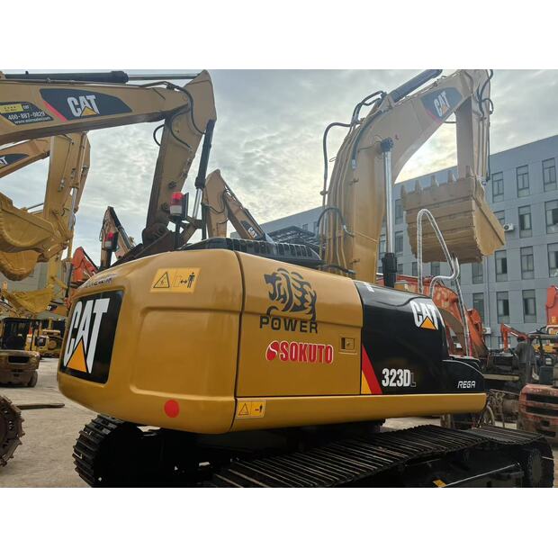2025 Caterpillar 323DL-47682177