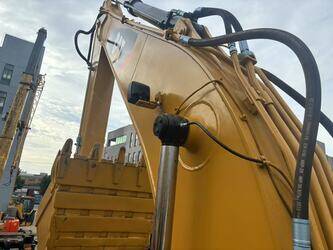 2025-caterpillar-323dl-47682182