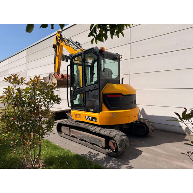 2020 جيه سي بي 51R-1-47682197