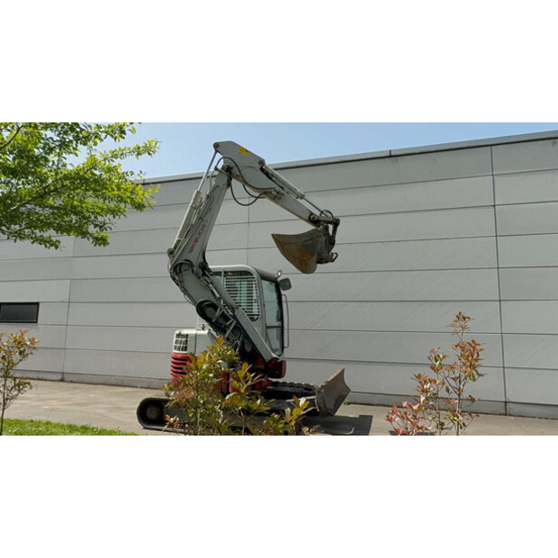 2016 TAKEUCHI TB135-47682263