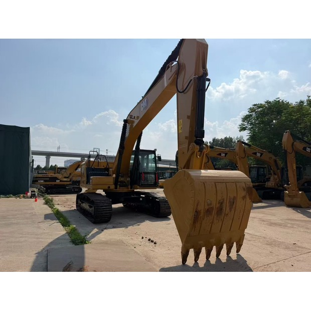 2023 كاتربيلر 330GC-47683406