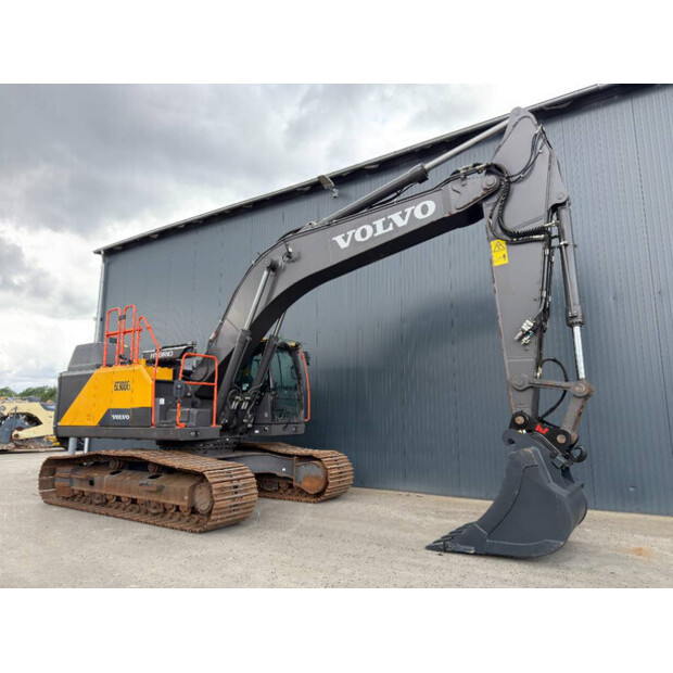 2023 Volvo EC300EL-47687353