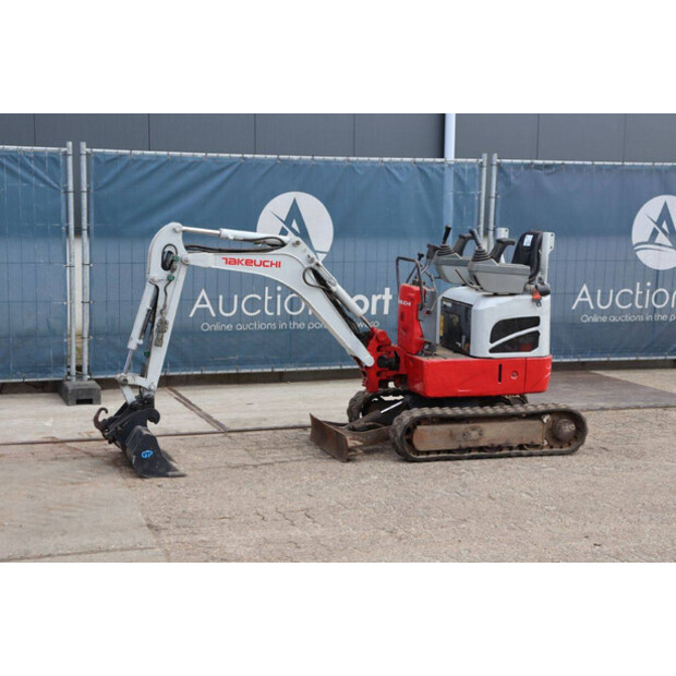 2016 TAKEUCHI TB210R-47694635