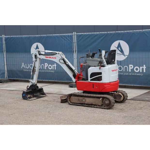 2016 TAKEUCHI TB210R-47694637