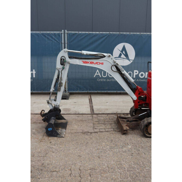2016 TAKEUCHI TB210R-47694644