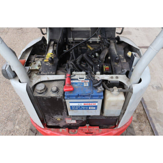 2016 TAKEUCHI TB210R-47694656