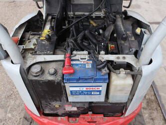 2016-takeuchi-tb210r-1460557-47694656