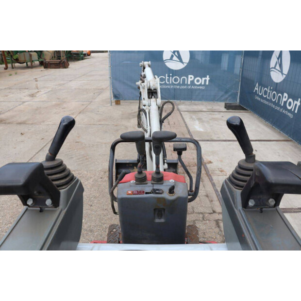 2016 TAKEUCHI TB210R-47694659