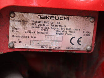 2016-takeuchi-tb210r-1460557-47694666