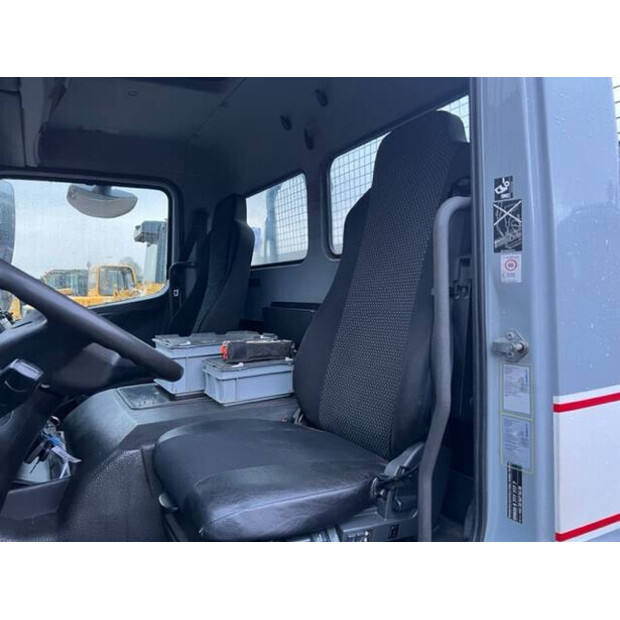 2016 Mercedes-Benz 1327-47696112