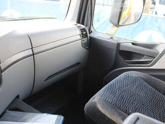 2014-mercedes-benz-antos-2540-1460607-47696335