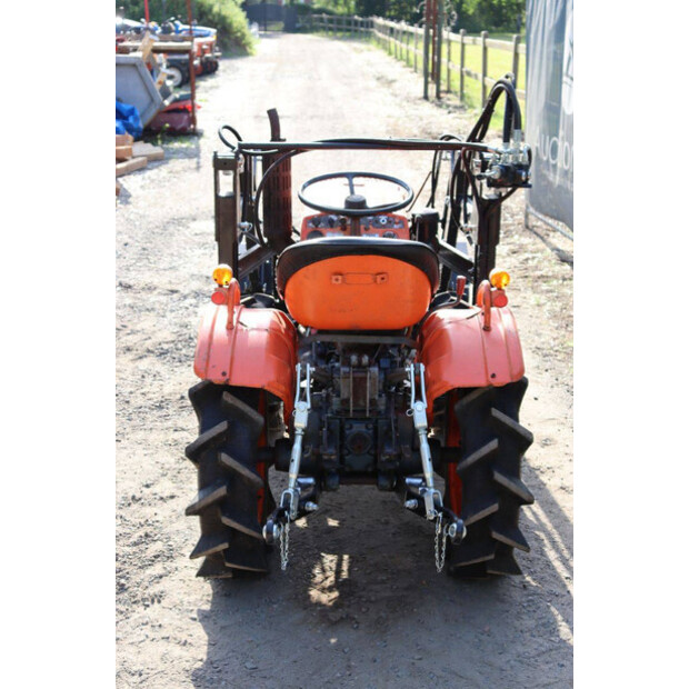 KUBOTA B7001-47696876