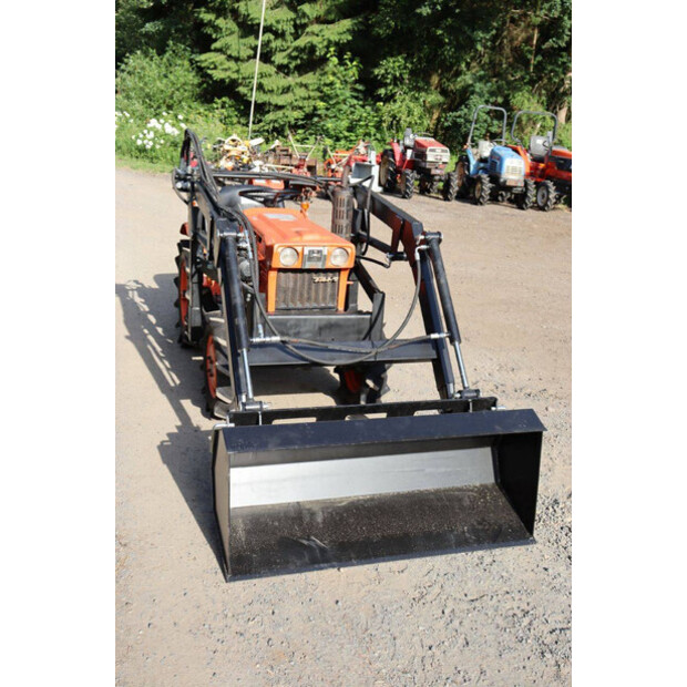 KUBOTA B7001-47696878
