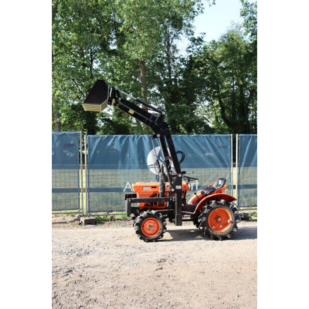 KUBOTA B7001-47696916