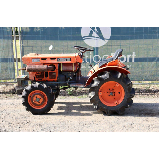 KUBOTA B7001-47697135