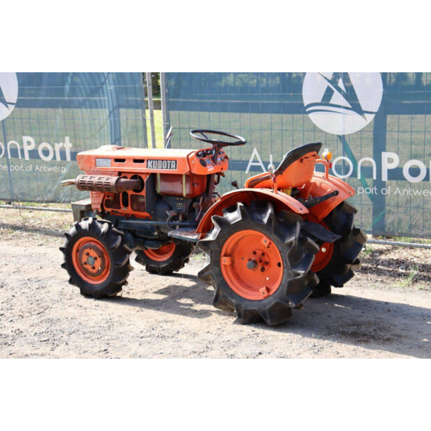 KUBOTA B7001-47697136