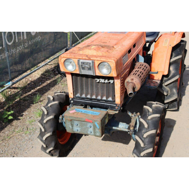 KUBOTA B7001-47697143