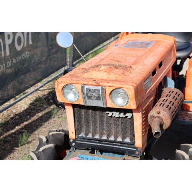 KUBOTA B7001-47697144