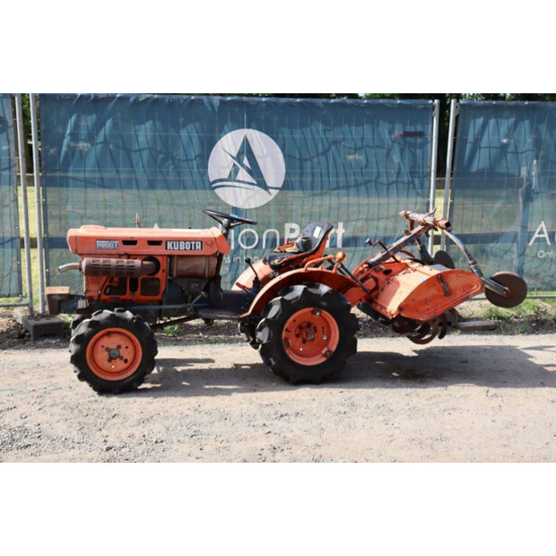 KUBOTA B6001-47697260