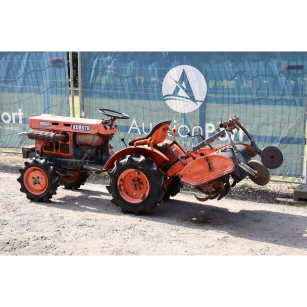 KUBOTA B6001-47697262