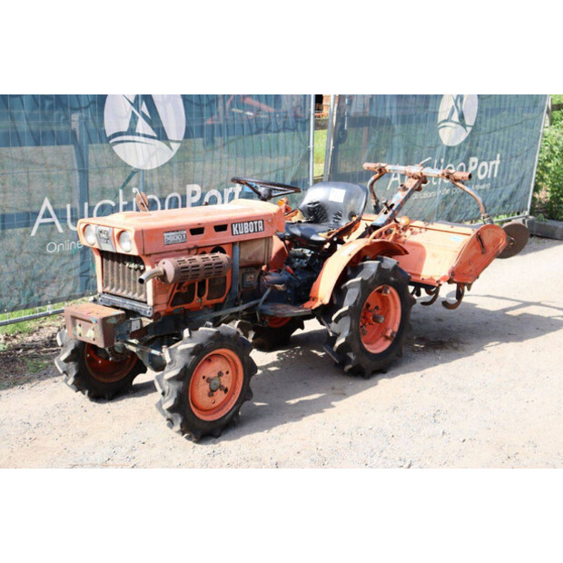 KUBOTA B6001-47697268