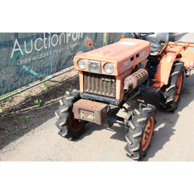 KUBOTA B6001-47697269