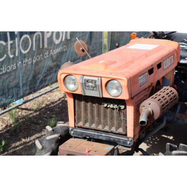 KUBOTA B6001-47697270