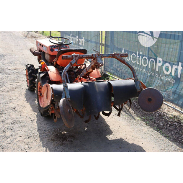 KUBOTA B6001-47697276