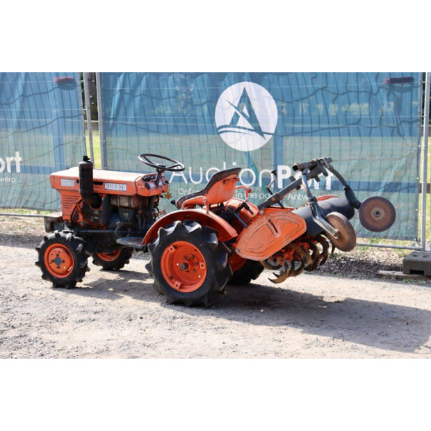 KUBOTA B5001-47697337