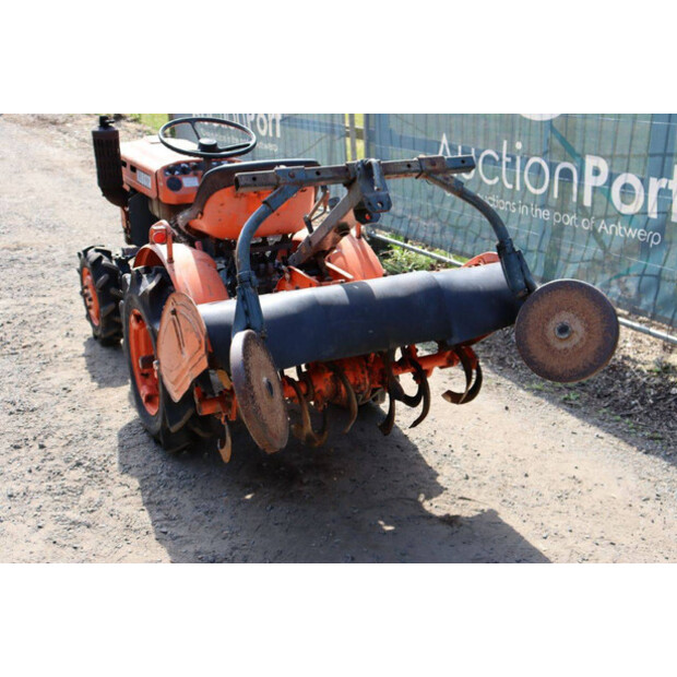 KUBOTA B5001-47697352