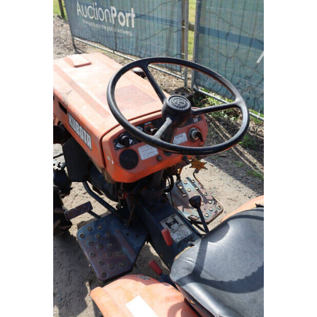 KUBOTA B5001-47697359