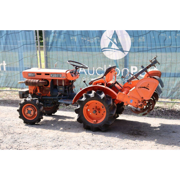 KUBOTA B5001-47697375