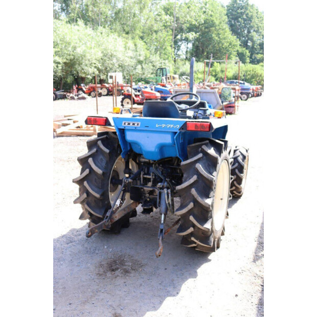 لسكي TA230F-47697414