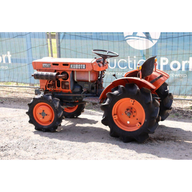 KUBOTA B7001-47697742