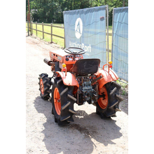 KUBOTA B7001-47697743