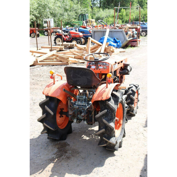 KUBOTA B7001-47697745