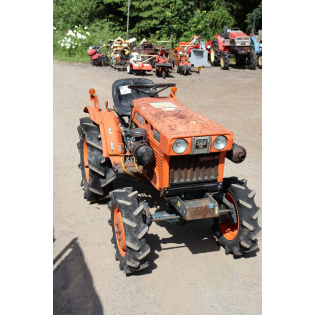 KUBOTA B7001-47697746