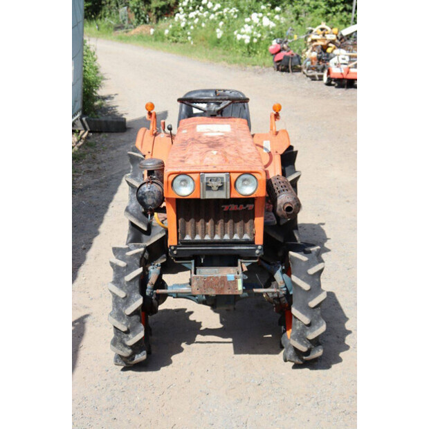 KUBOTA B7001-47697747