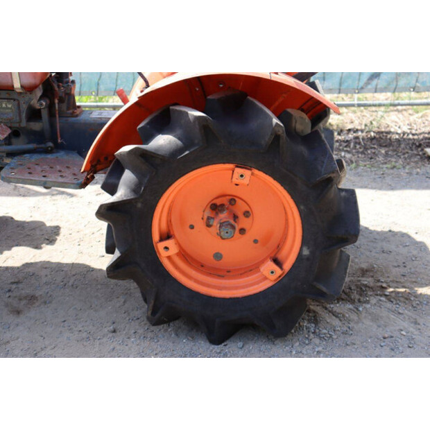 KUBOTA B7001-47697755