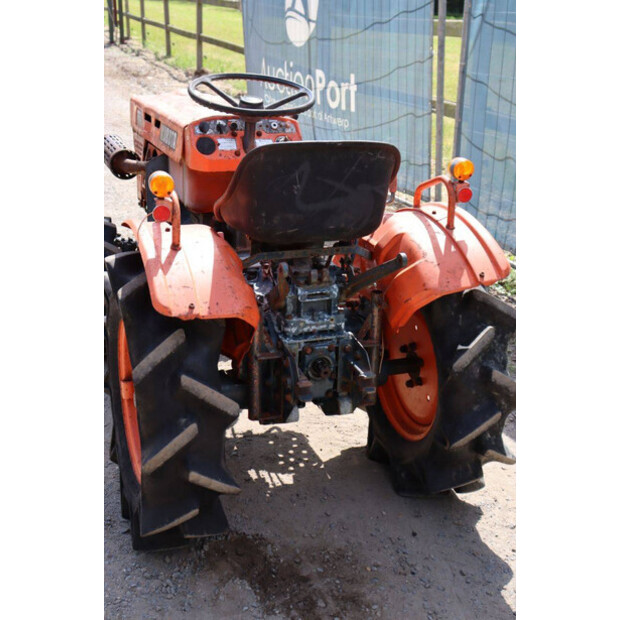 KUBOTA B7001-47697756