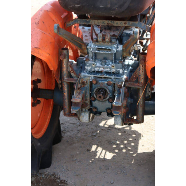 KUBOTA B7001-47697759