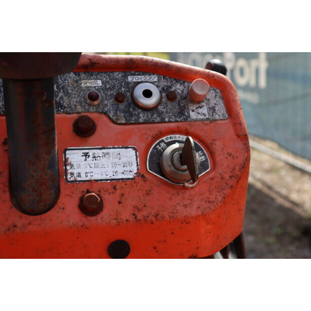KUBOTA B7001-47697775