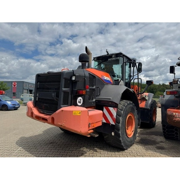 Hitachi ZW250-6-47707323