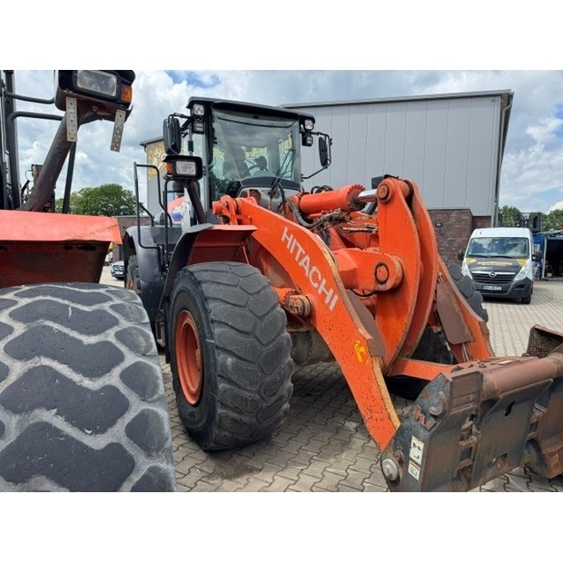 Hitachi ZW250-6-47707336